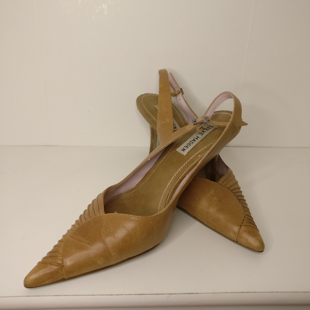 Steve Madden tan slingback heels